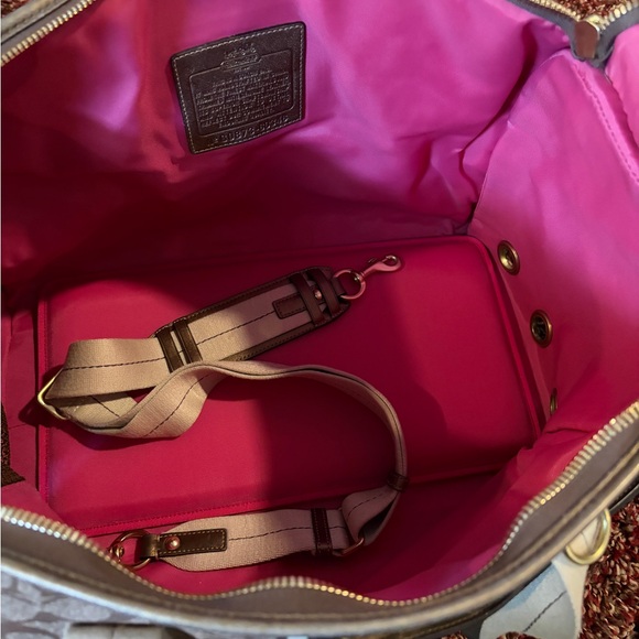 Coach Dog Pet Carrier Bag Classic - Picture 9 of 12